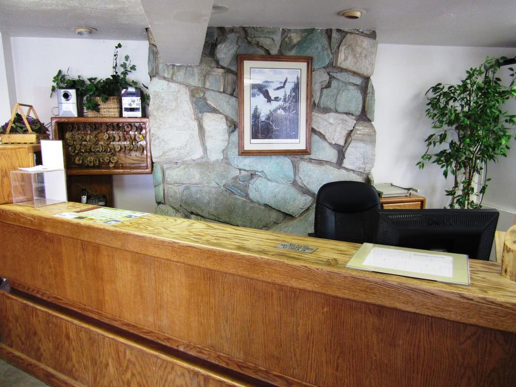 ווסט ילוסטון Yellowstone Country Inn מראה חיצוני תמונה